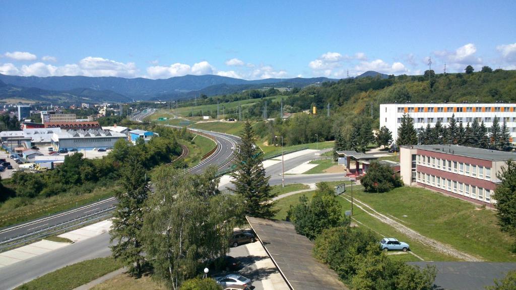 City Hotel B&B, Reception 24 7, 800M Od-From R1, Free Parking Banska Bystrica Exterior photo